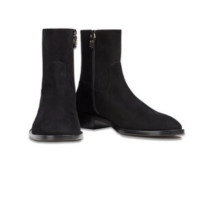 BNWOBT Stuart Weitzman Kye Suede Ankle Boots
